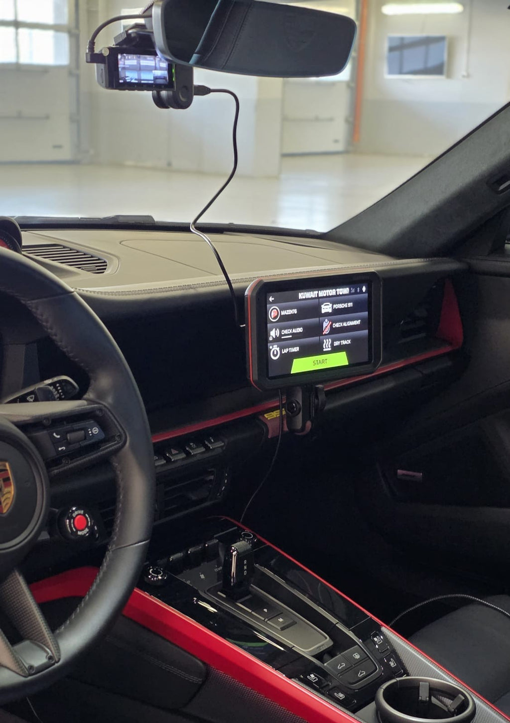 B101 - Track Mount for Garmin Catalyst & Devices with 25.4 mm Ball Interface