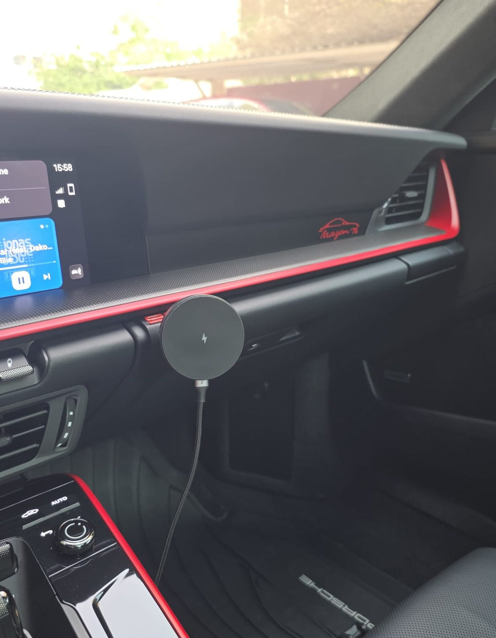 A103 - Phone Holder with Magnetic Charging Mount