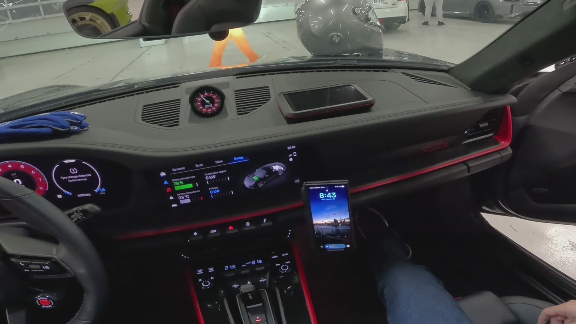 B101 - Track Mount for Garmin Catalyst & Devices with 25.4 mm Ball Interface